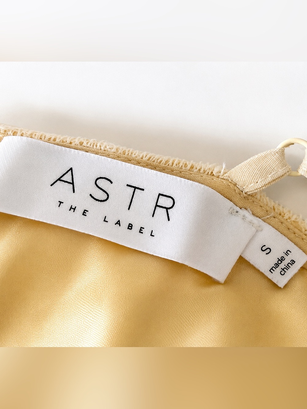 ASTR The Label Butter Yellow Crochet Lace Midi Dress Size S - Picture 5 of 5